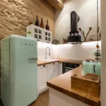 Apartment Boutique Homes *
