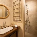 Apartment Boutique Homes *