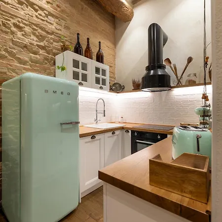 Apartment Boutique Homes *