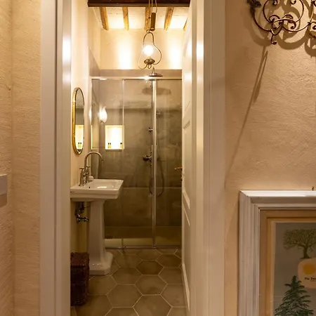 Apartment Boutique Homes *
