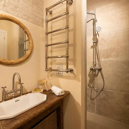 Apartment Boutique Homes *