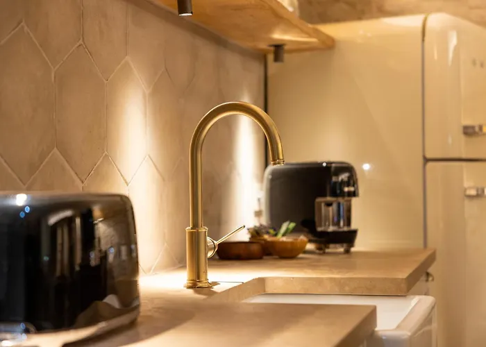 Boutique Homes * Siena